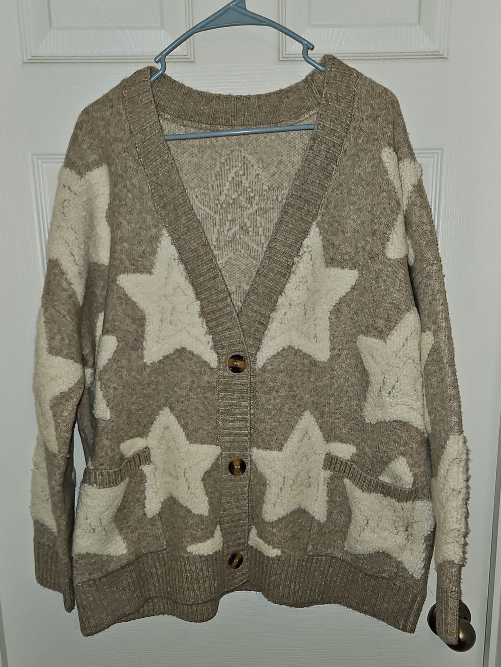 Star Pattern Chunky Button Cardigan - Beige & Cream